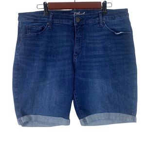 Universal Threads Bermuda Denim Shorts Size 18W